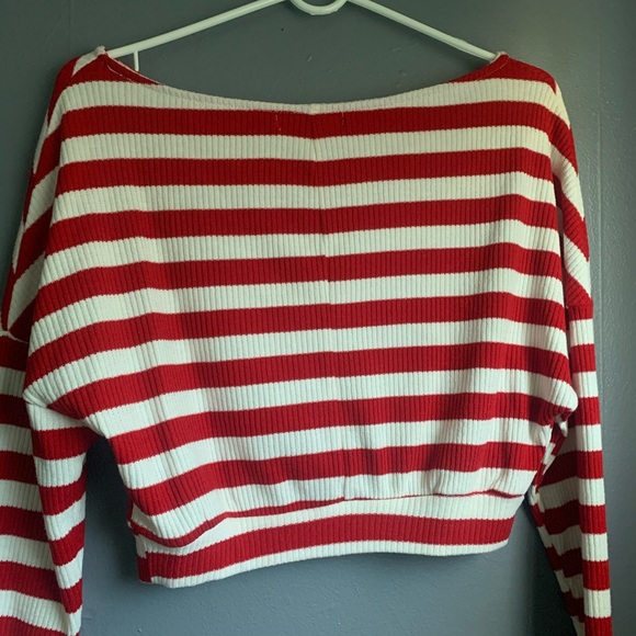 ☆ReVamped Brand Striped Cropped Sweater☆ - Picture 3 of 3